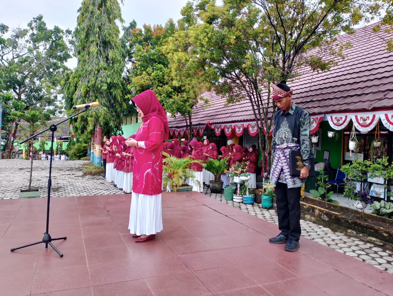 PELAKSANAAN HUT RI KE-80 DI SMA NEGERI 2 MUARA ENIM TAHUN 2025